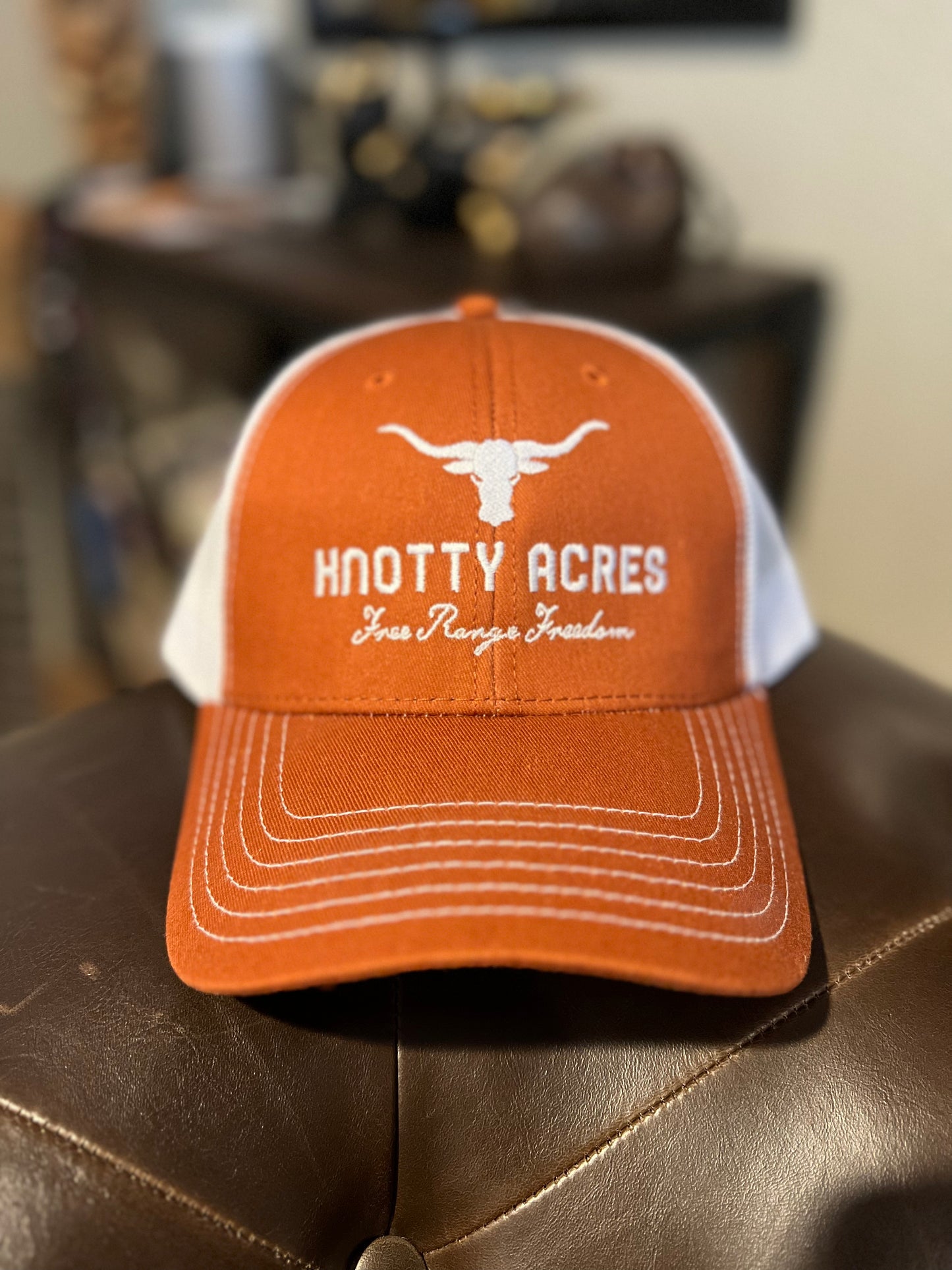 Knotty Acres Branded Hat - autumn/white